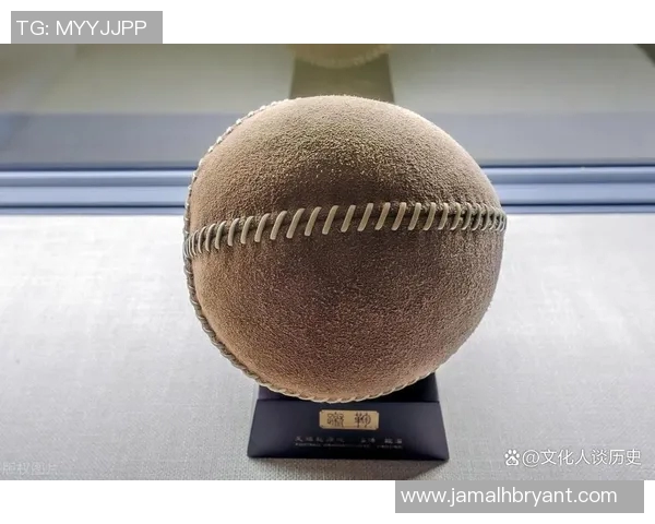 足球历史的演变与发展：从古代起源到现代盛世的全景回顾