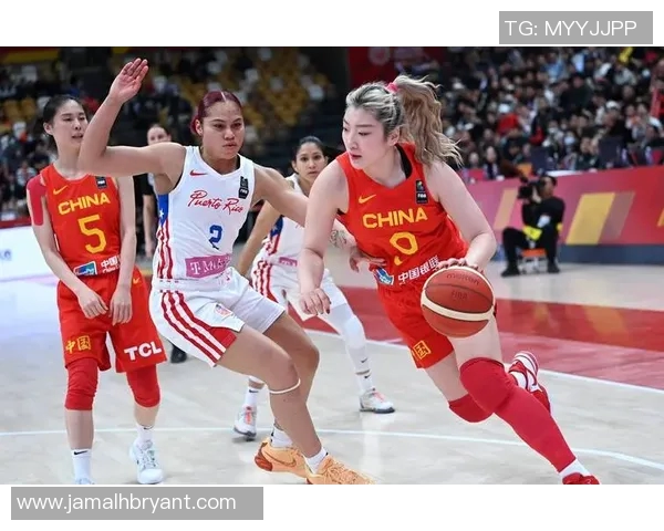 美国梦八队与中国队激战正酣谁能在篮球场上书写传奇篇章 美国梦八队与中国队激战正酣谁能在篮球场上书写传奇篇章